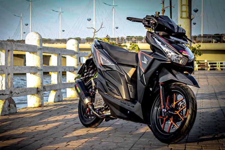 Susul Pcx 160 Honda Kembangkan Vario 160