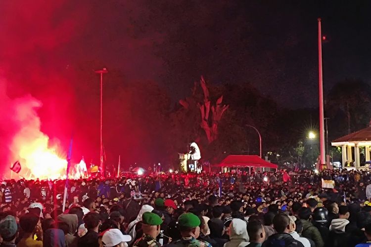 Lokasi Nobar Persib di Garut Terpusat di SOR Ciateul, Rute Konvoi Juara Akan Berakhir di Tugu PLP