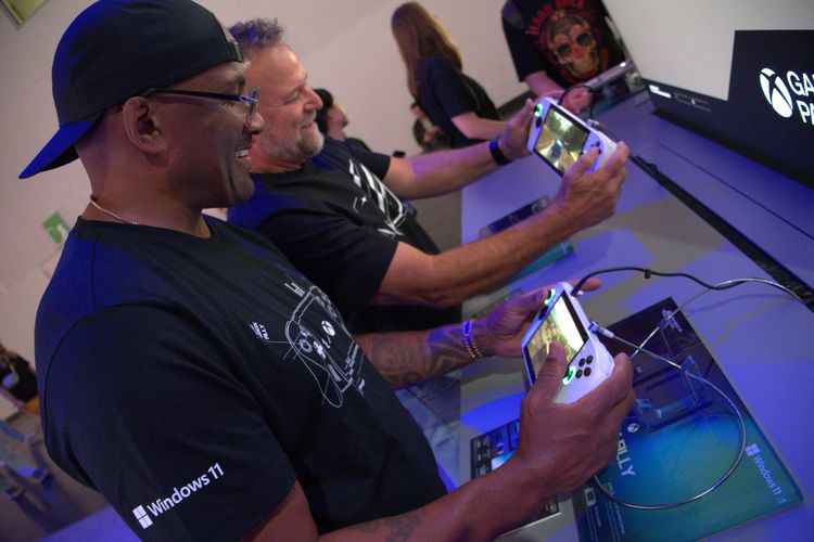 Asus ROG Ally Xbox pertama kali diperkenalkan di Gamescom 2025