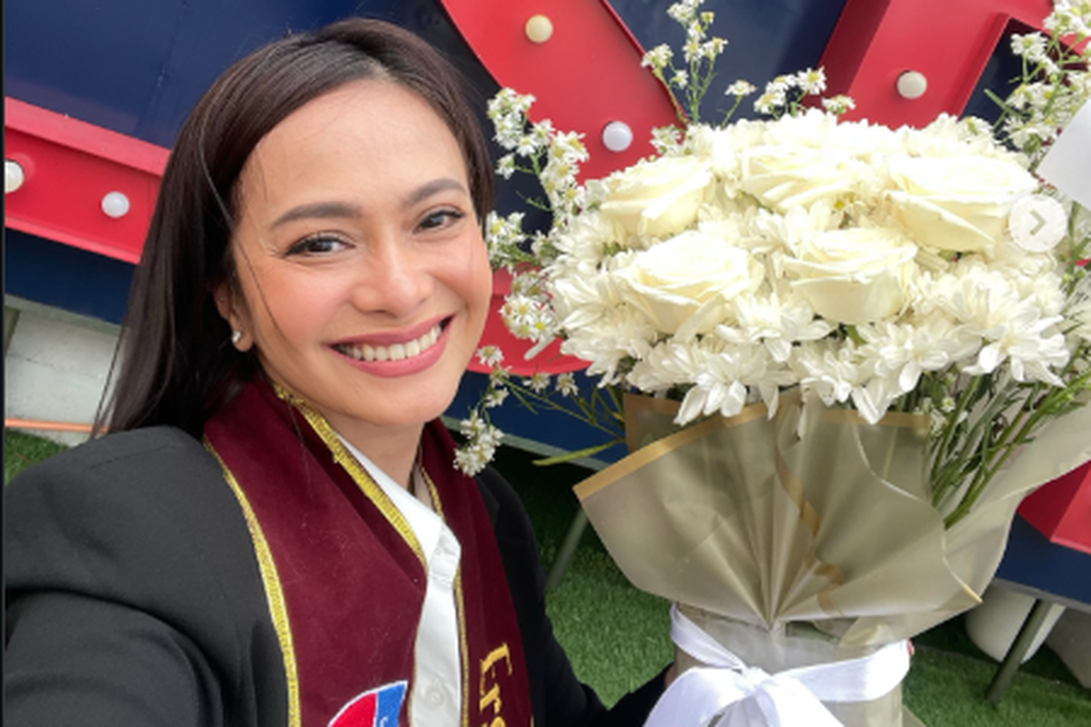 Ersa Mayori Raih Gelar S2 Ilmu Komunikasi dari LSPR di Usia 46 Tahun