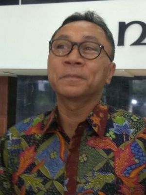 Ketua MPR RI Zulkifli Hasan di Kompleks Parlemen, Selasa (28/11/2017).