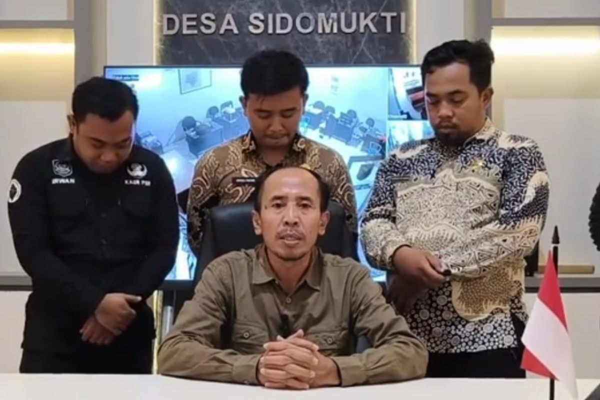 Kepala Desa Sidomukti Sunardi Hadi
