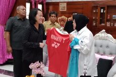 Risma Bangun Museum Olahraga, Minarti Timur dan Alan Budikusuma Sumbang Raket dan Jersey