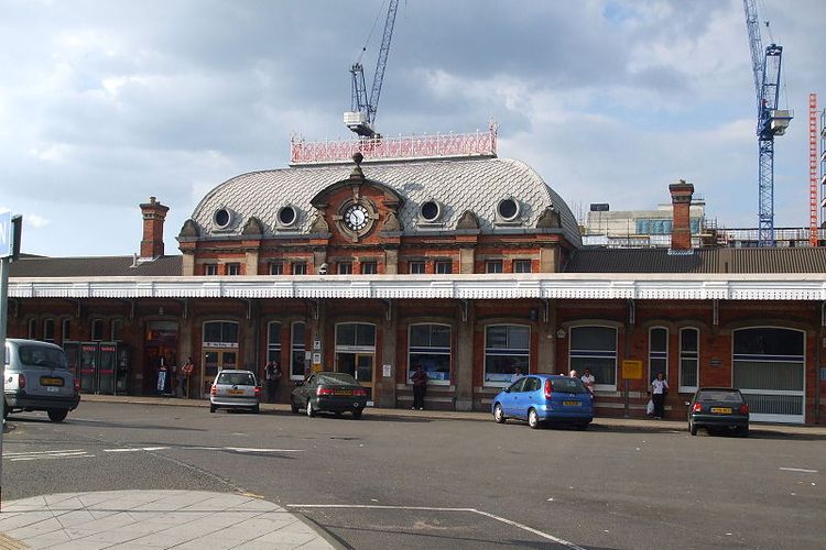 Stasiun kereta api Slough, Bershire, Inggris.