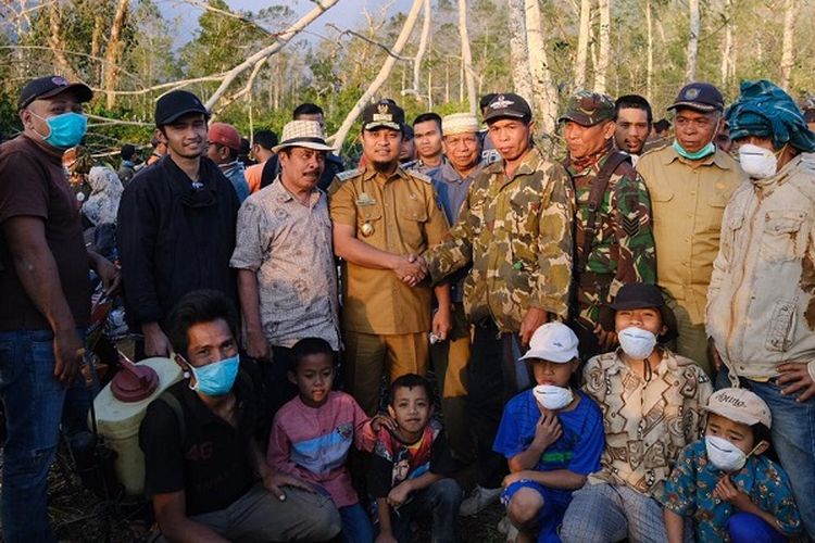 Wagub Sulsel mengunjungi lokasi kebakaran hutan Gunung Bawakaraeng Selasa (22/10/2019)