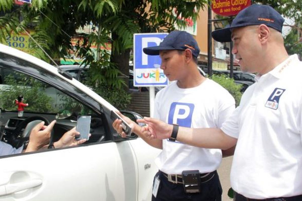 Aplikasi Jukir.co telah resmi beroperasi dan segera hadir di delapan kota besar di Indonesia. 