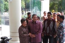 Jusuf Kalla Sambut SBY di Kantor Wapres