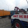Rem Blong Usai Bayar Tol di Bawen, Truk Terguling di Jalan Solo-Semarang
