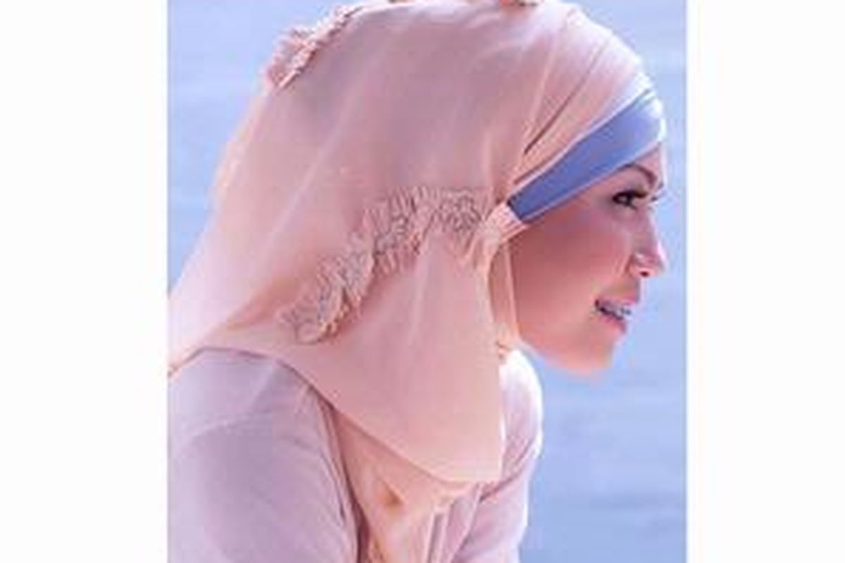Koleksi kerudung La Mer dari Square.