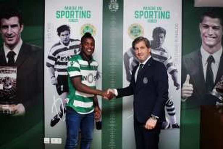 Joel Campbell diperkenalkan sebagai pemain baru Sporting Clube de Portugal, Minggu (21/8/2016).