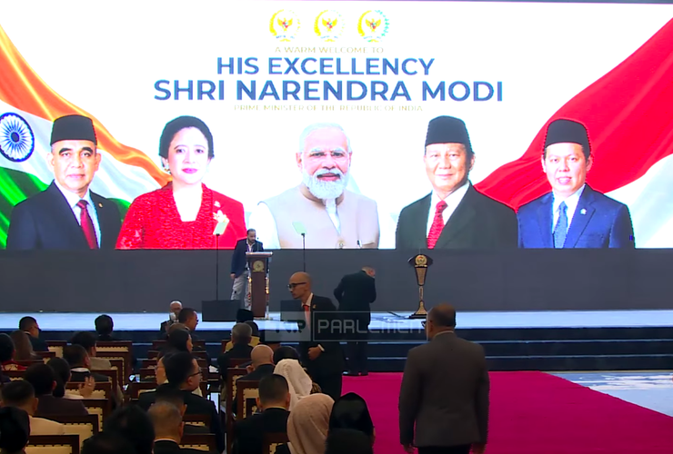Prabowo-Gibran Menanti Kedatangan PM India Narendra Modi di DPR
