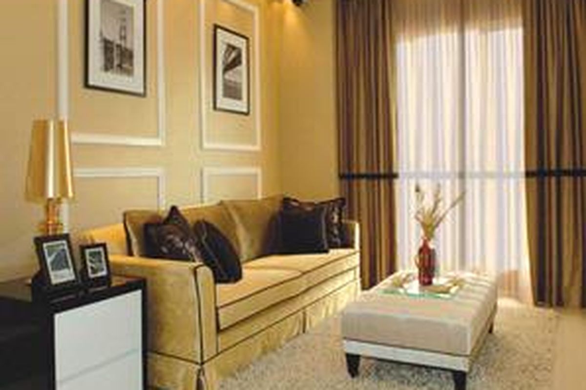 Tipe 117 m2 ini berdisain modern klasik konsep Ralph Lauren yang bernuansa kuning keemasan