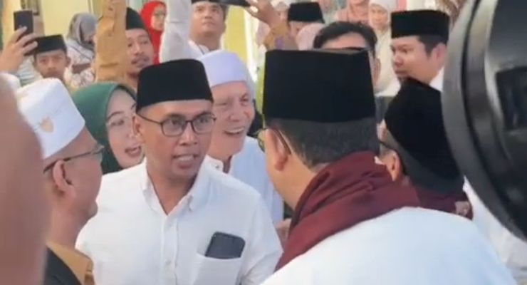 Ponpes Darussalam Blokagung Banyuwangi Bantah Dukung Ganjar-Mahfud, Tetap Amin!