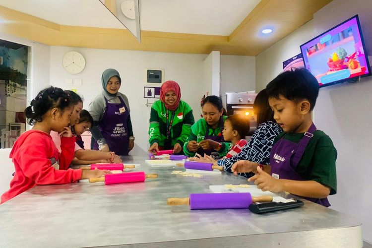 Psikolog: Tak Perlu Liburan Mahal, Antar Anak ke Sekolah Bisa Jadi Quality Time