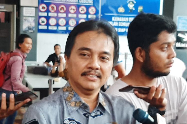 Pakar telematika Roy Suryo di Polda Metro Jaya, Jakarta Selatan, Jumat (24/1/2020).