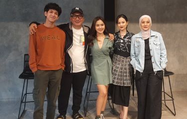 Cut Mini Jadi Ibu Posesif Lagi di Kapan Pindah Rumah