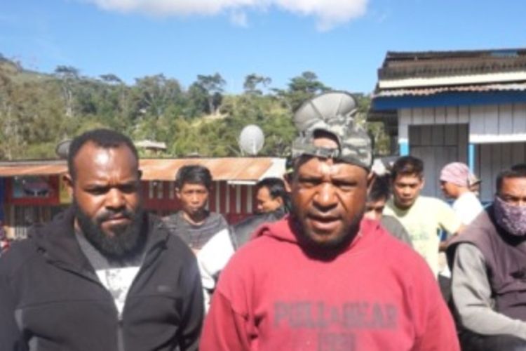 Ketua Persatuan Abang Ojek Kabupaten Tolikara Papua Cristian Kogoya