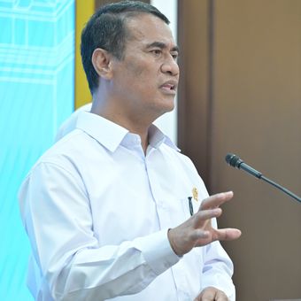 Menteri Pertanian (Mentan) Amran Sulaiman dalam konferensi pers di Istana Kepresidenan Jakarta, Senin (2/6/2025). 