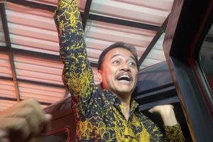 Roy Suryo Ogah Pakai Baju Tahanan Saat Dibawa ke Kejari Jaksel, 'Kan Katanya Biar Cepat'