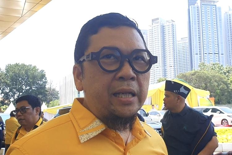 Wakil Ketua Umum Partai Golkar Ahmad Doli Kurnia saat ditemui Kantor DPP Partai Golkar, Jalan Anggrek Nelly Murni, Jakarta Barat, Minggu (19/3/2023).