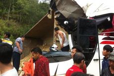 Kecelakaan Melibatkan Empat Kendaraan Terjadi di Tol Purbaleunyi KM 111