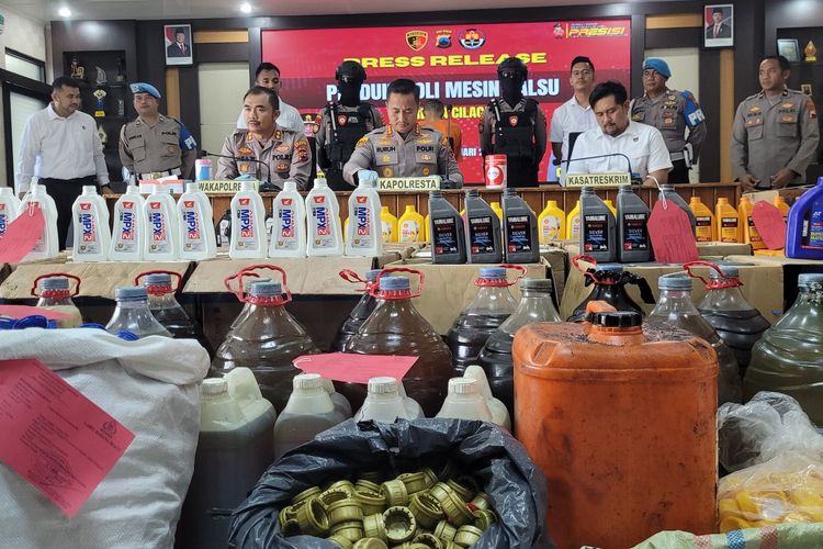 5 Cara Membedakan Oli Asli dan Palsu agar Tidak Tertipu