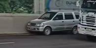 Viral Mobil Panther Berjalan Sendiri di Tol Japek, Sopirnya Ternyata Meninggal