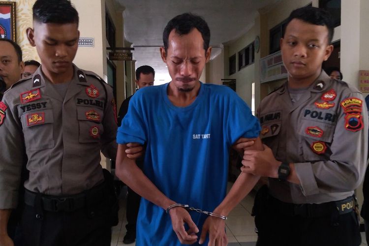 K (33) tersangka pembunuhan dan pelecehan seksual terhadap bocah SD berinisial MR di Banjarnegara, Jawa Tengah.