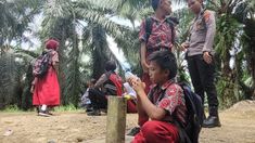 Cerita Belasan Anak TKI Malaysia berjalan 10 Km Menuju Sekolah di Sebatik