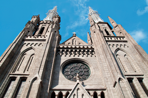 Hormati Umat Muslim Shalat Jumat, Gereja Katedral Laksanakan Jumat Agung Online