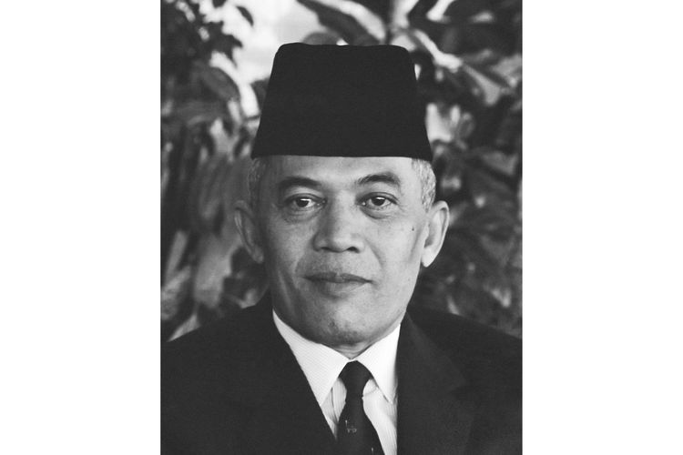 Abdul Haris Nasution adalah salah satu pahlawan Indonesia.