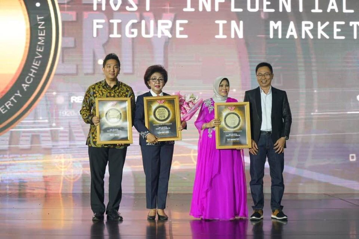 Para pemenang kategori Most Influential Property Figure in Marketing GPA 2019, Tuti Mugiastuti (Direktur Marketing SPS Group), Lisa Kuntjoro (Era Home), dan Yance Onggo (Marketing Director PT Ciputra Residence)