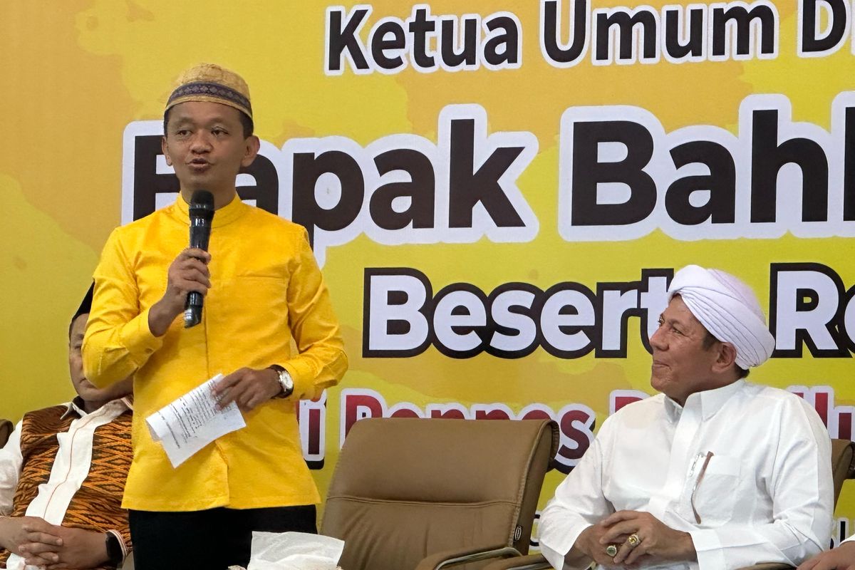 Ketua Umum Partai Golkar Bahlil Lahadalia mengajak jajaran pengurus partainya menggelar Safari Ramadan ke sejumlah pondok pesantren (ponpes) di Pasuruan, Jawa Timur (Jatim), Jumat (14/3/2025).