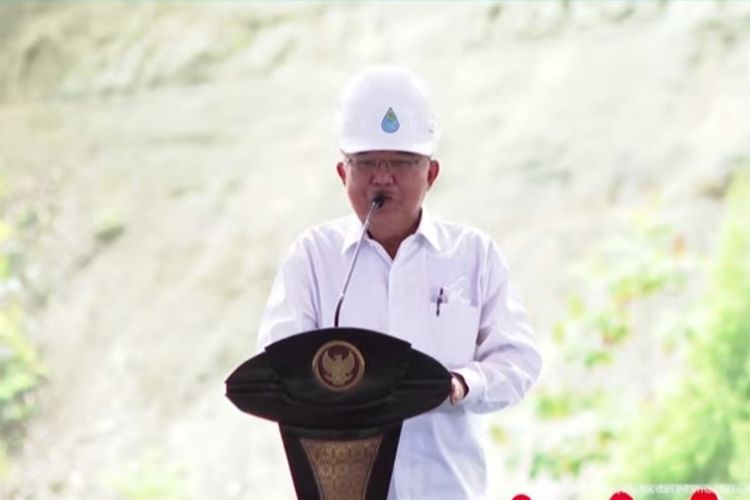 Jusuf Kalla saat memberikan sambutan pada peresmian PLTA Poso Energy 515 MW dan PLTA Malea Energy 90 MW di Kabupaten Poso, Jumat (25/2/2022). 