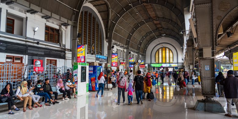 Antisipasi Corona Tersedia Hand Sanitizer Di Seluruh Stasiun Ka Bandara Halaman All Kompas Com