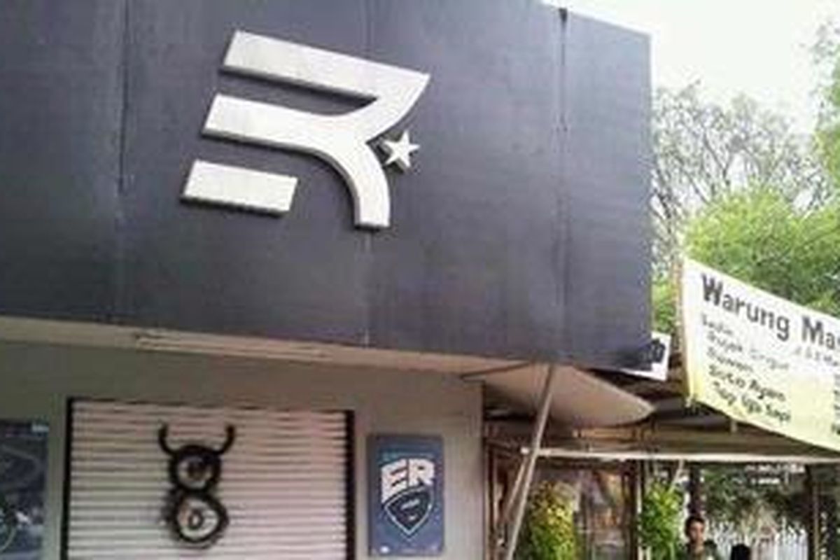 Suasana distro milik Eka Ramdani di Jalan LE Martadinata, Bandung.