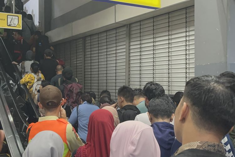 Eskalator Stasiun Duri Rusak, KAI Commuter Targetkan Selesai dan Beroperasi Pekan Ketiga Oktober