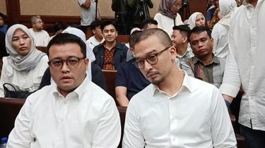 Dua Pegawai Kerry Adrianto Divonis 13 Tahun Penjara di Kasus Minyak Mentah 