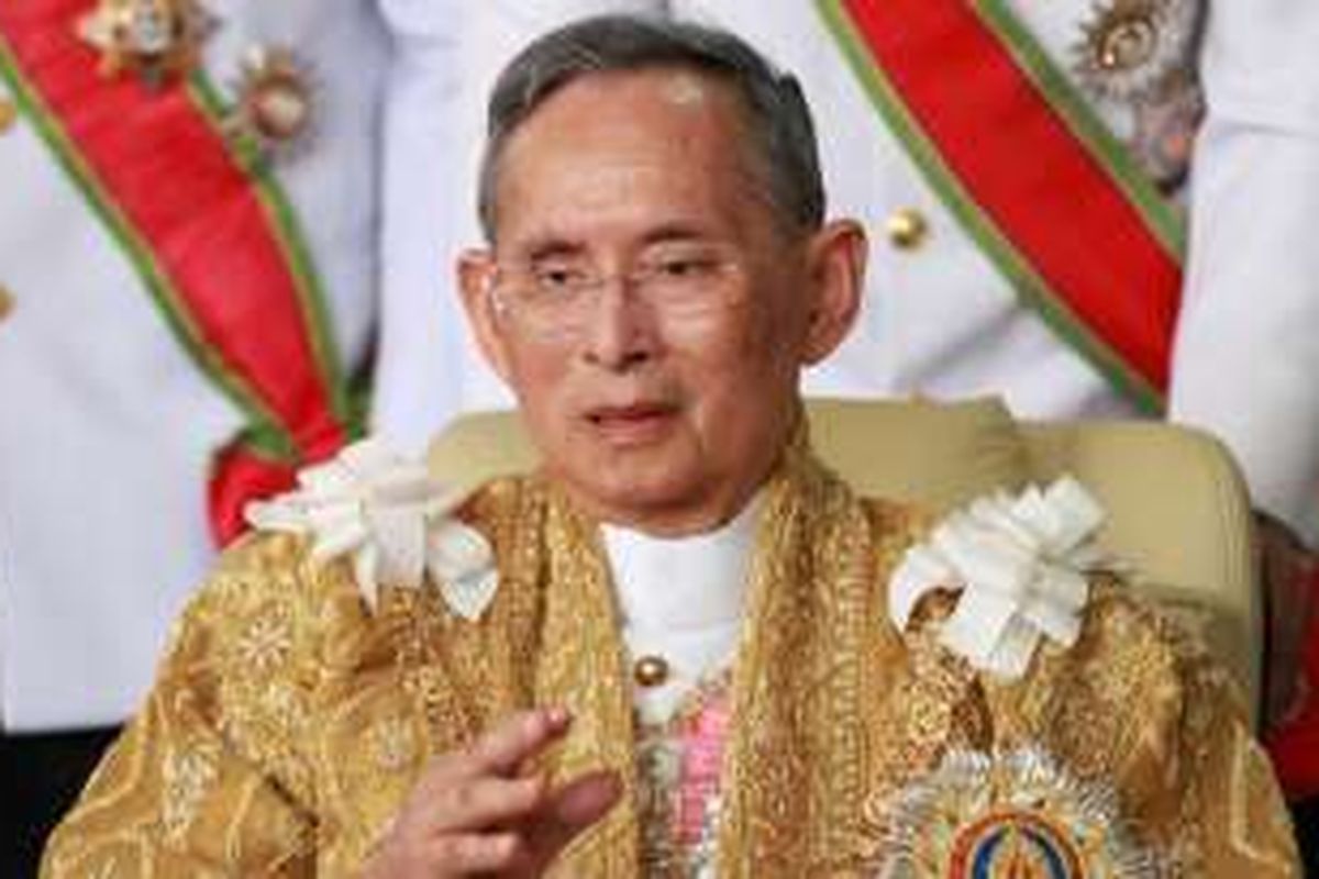 Raja Thailand Bhumibol Aduljadej.