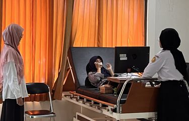 Hijobdagi arab ayollari jinsiy aloqa Jinsiy aloqada bolgan jinsi shimlarni tomosha qiling