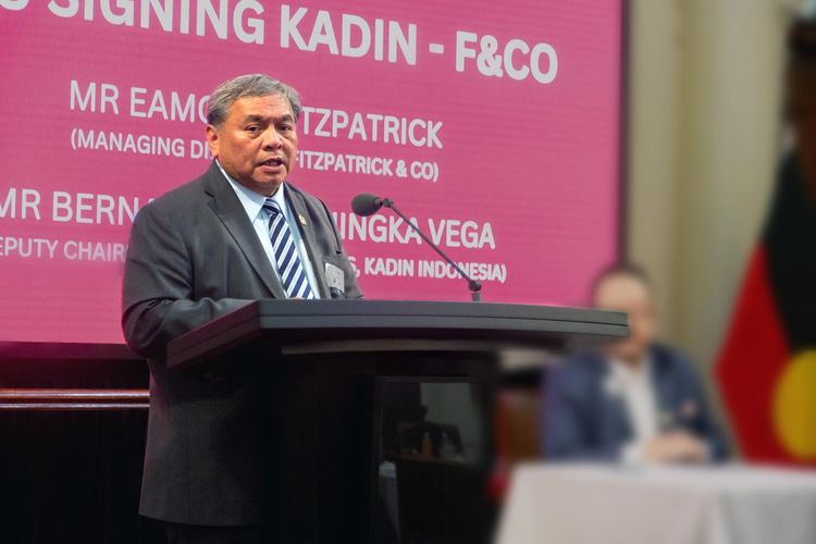 Wakil Ketua Umum Bidang Hubungan Luar Negeri Kadin Indonesia Bernardino Moningka Vega menyampaikan sambutan pada 14th World Chamber Congress di Melbourne, Australia, Selasa (2/9/2025).