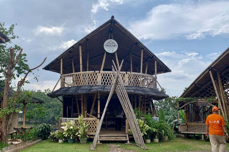 Cibugary Farm, peternakan sapi perah di Pondok Ranggon, Jakarta Timur.