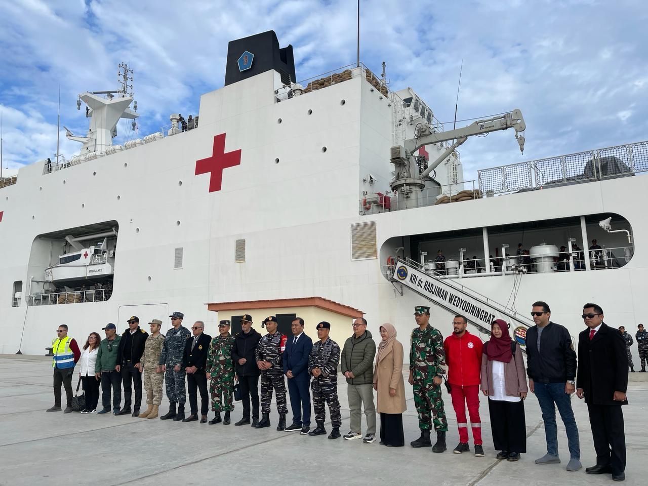 Tiba di Mesir, Kapal Rumah Sakit TNI Salurkan Bantuan Kemanusiaan untuk Palestina