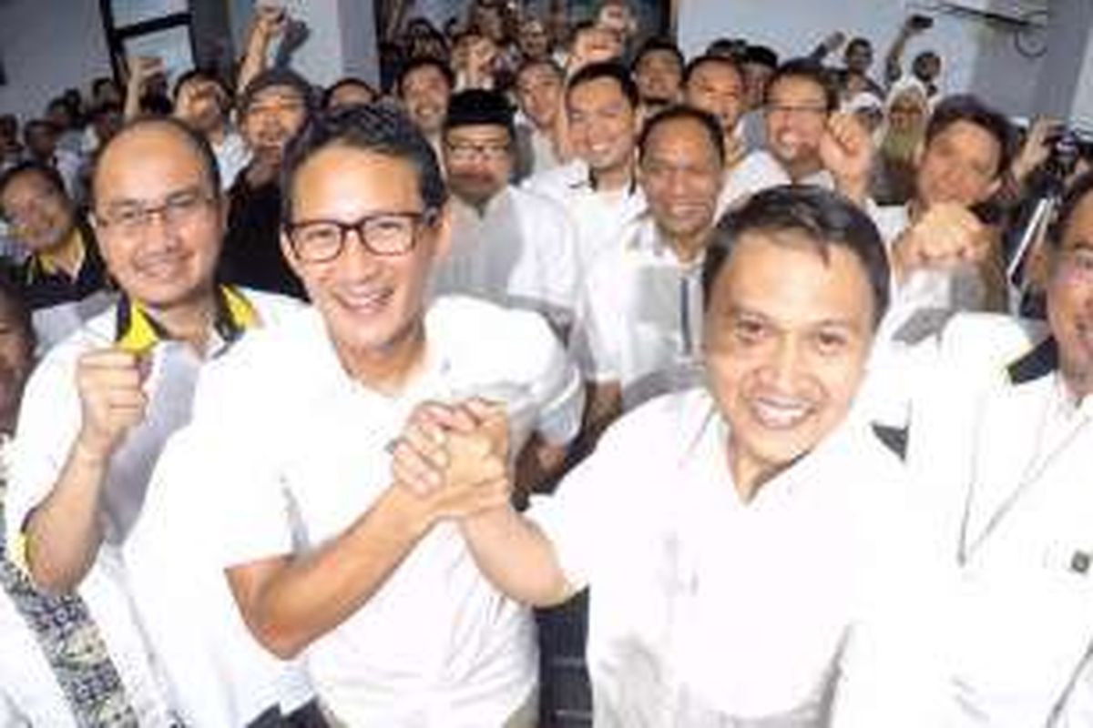 Sandiaga Uno bersama Mardani Ali Sera dan kader PKS di DPP PKS.