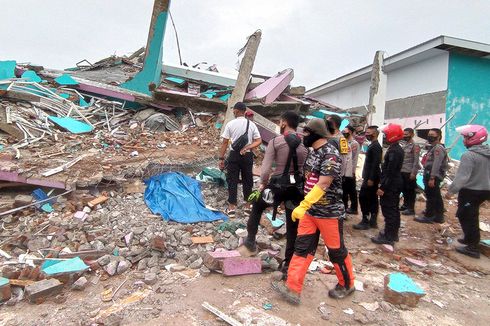 Gempa di Sulawesi Barat, 34 Meninggal Dunia hingga 15.000 Orang Mengungsi