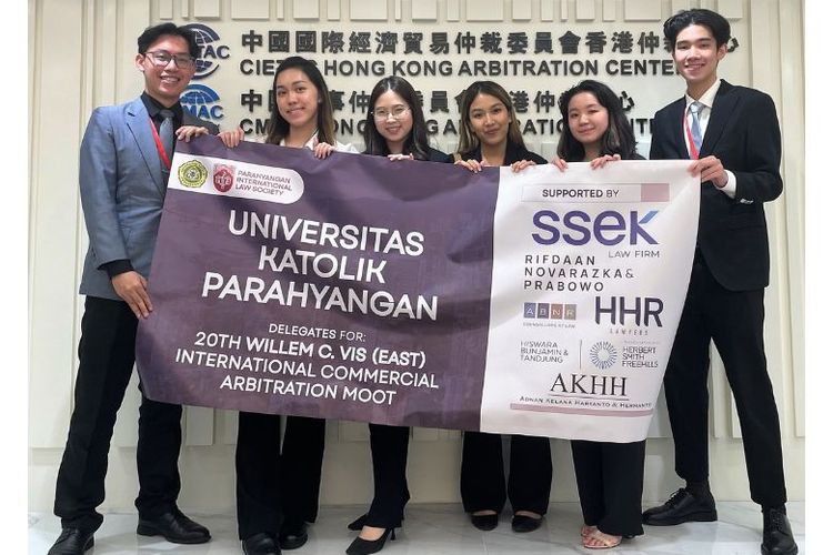 Tim mahasiswa Fakultas Hukum (FH) Universitas Katolik Parahyangan (Unpar) dalam kompetisi Vis East Moot 2023. 