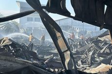 Kebakaran Gudang Pabrik Plastik di Gresik Baru Dapat Dipadamkan Setelah 27 Jam
