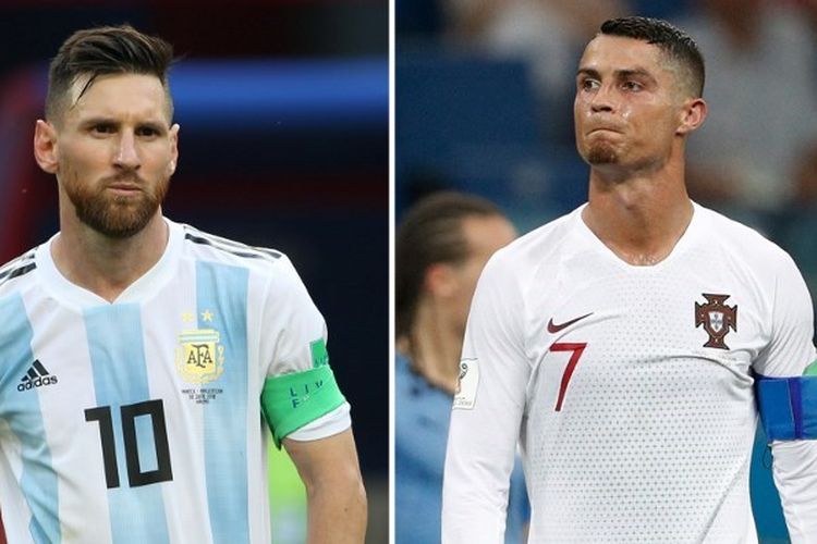 Kombinasi dua gambar yang dibuat pada 30 Juni 2018. Foto ini memperlihatkan penyerang Argentina Lionel Messi (kiri) di Kazan pada 30 Juni 2018 dan penyerang Portugal Cristiano Ronaldo di Sochi pada 30 Juni 2018.Cristiano Ronaldo dan Lionel Messi tampil kompak saat membela negara masing-masing berlaga pada jeda internasional. (Photo by Roman KRUCHININ and Adrian DENNIS / AFP)