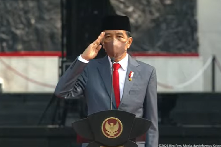 Presiden Joko Widodo memimpin upacara hari Kesaktian Pancasila di Lubang Buaya, Jakarta Timur, (1/10/2021). 