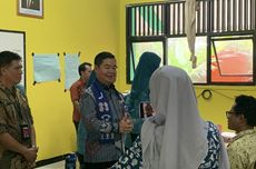 Pemprov Jakarta Salurkan 1.300 Paket Makan Bergizi Gratis ke Sekolah di Kepulauan Seribu